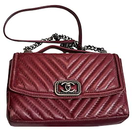 Bolso de mano Chanel Classic de piel roja