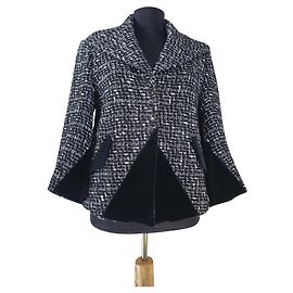 Chaqueta Mariella Burani AMULETOS Negra Blanca Lana