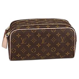 Louis Vuitton Monogram Canvas Dopp Kit Necessaire