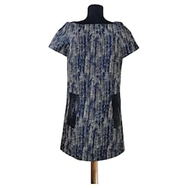 Vestido azul Baum und Pferdgarten