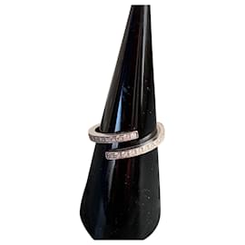 Anello Dinh Van Spirale in oro bianco e diamanti taglia 52