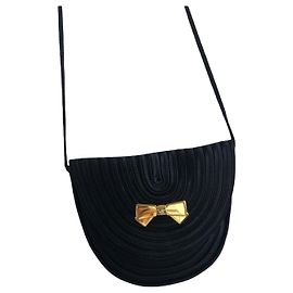 Minaudière Nina Ricci in seta nera