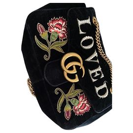 Borsa a mano Gucci Marmont in velluto nero