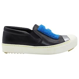 Fendi FF Shearling Fur Slip-On Sneaker aus schwarzem Leder