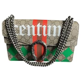 Borsa a tracolla Gucci Dioniso in tela GG Supreme