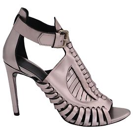 Tacones Cage de Proenza Schouler en charol plateado