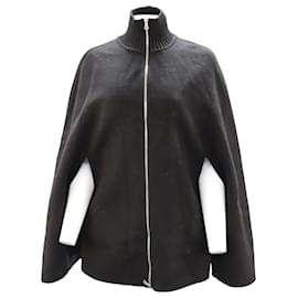 Chaqueta tipo capa con cremallera Sandro Paris de lana negra