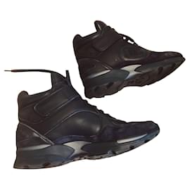 Sneakers Chanel in pelle nera