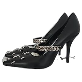 Givenchy Pumps aus schwarzem Leder mit Ketten-Details 41