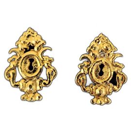 Rochas Ohrringe im Barockstil Goldfarben