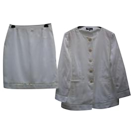 Traje de Falda Guy Laroche de Lino Eggshell