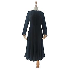 Alexander McQueen Kleid aus schwarzer Seide