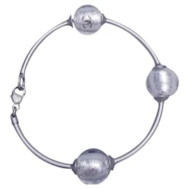 Bracciale Chanel in metallo argentato e resina
