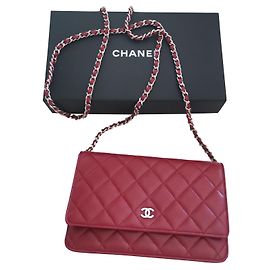Carteira Chanel Red Lambskin em Chain SHW