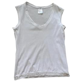 Top Chanel in cotone bianco con stampa logo mesh