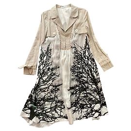 Autre Marque Trench 27 Friday in tela beige e chiffon bianco