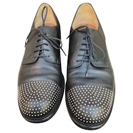Derby Gucci in pelle nera con punta borchiata 38 IT