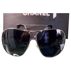 Chanel Sonnenbrille schwarz silber metall