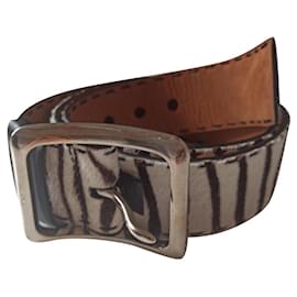 Prada Gürtel aus Leder schwarz weiß