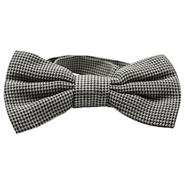 Dolce & Gabbana Houndstooth Bow Tie in Black and White Cotton 