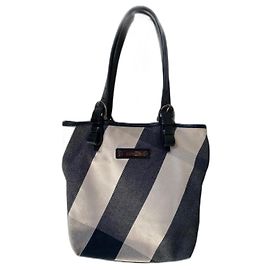 Borsa a mano Burberry nera in tela e pelle
