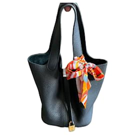 Borsa Hermès Picotin 22 in pelle Clemence nera