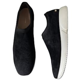 Sneakers Stuart Weitzman Maxie Slip On Nere in Camoscio