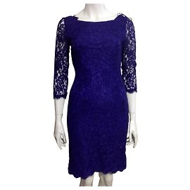 Diane Von Furstenberg DvF Zarita Langes Spitzenkleid in Dunkelblau