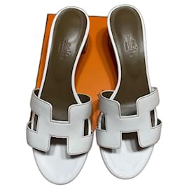 Sandali Hermès Oasis in pelle bianca