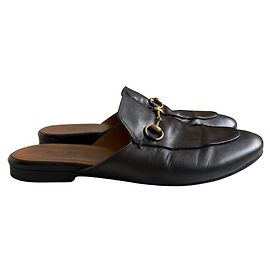 Sapatilhas Gucci Princetown em couro preto