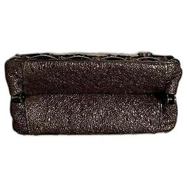 Cartera de cuero con león de Moscú de Chanel
