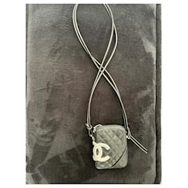 Chanel Borsa a tracolla in pelle nera