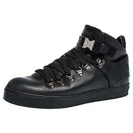 Botines Louis Vuitton Oberkampf nubuck negro Gris antracita Gamuza