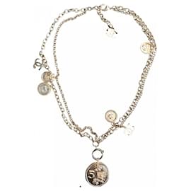 Collana e medaglie d'oro - Chanel