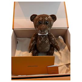 Louis Vuitton Doudou pm