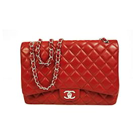 CHANEL Borsa Maxi con patta foderata in pelle caviale rossa Finiture argentate