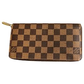 Louis Vuitton Zippy Wallet Damier Ebene