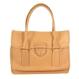 Bolso de mano Prada de piel de becerro color caramelo