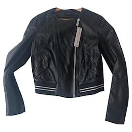 Ikks Lederjacke aus schwarzem Leder und Georgette