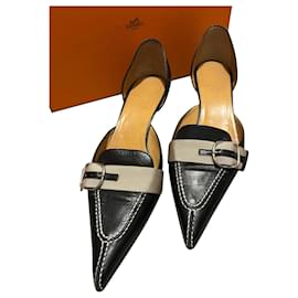 Hermès Pumps aus schwarzem Leder