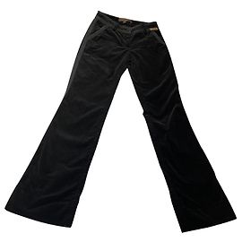 Pantalones Louis Vuitton de pana negra acampanados