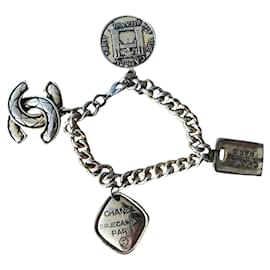 Chanel Charm Armband Gold Metall
