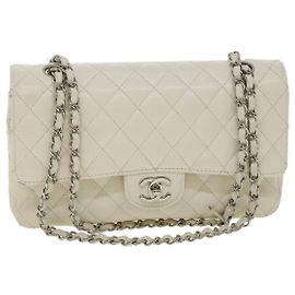 CHANEL Borsa a spalla con catena con patta foderata in matelasse Caviar Skin White CC Auth knn085