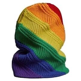Berretto Burberry a righe arcobaleno in cashmere e lana