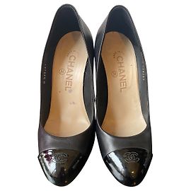 Chanel Pumps aus Lammleder Schwarz