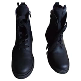 Botas Prada de piel de cordero negras