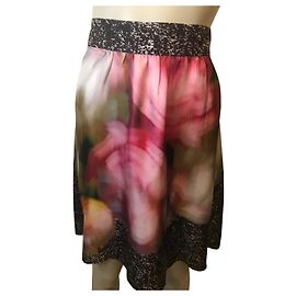Falda corta de seda estampada multicolor Paule Ka