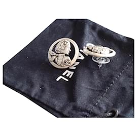 Chanel Mademoiselle Coco Ohrringe Silberfarben
