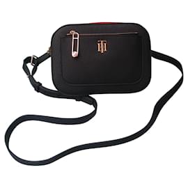 Borsa a mano Tommy Hilfiger in pelle nera