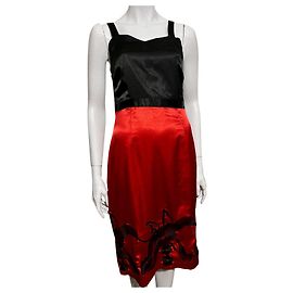 Diane Von Furstenberg Schwarzes und rotes DvF-Seidenkleid mit floraler Spitzenstickerei
